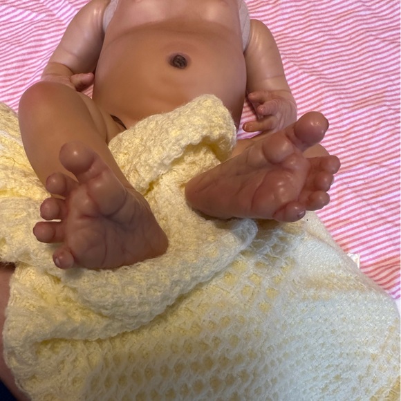 ROSE COTTAGE REBORNS GIRL BABY SILICONE MIX REAL LIFE LIKE NEW DOLL - Picture 6 of 13